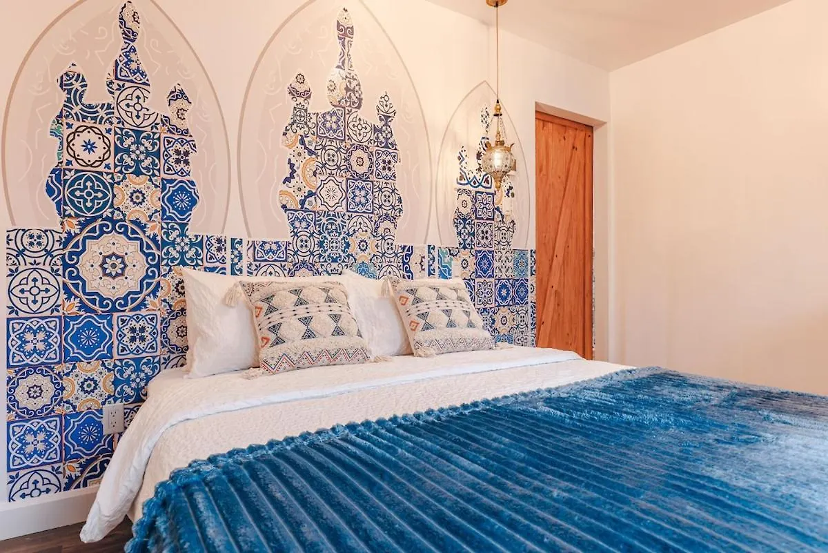 Διαμέρισμα Luxury Boho-Inspired Apt In Μόντρεαλ